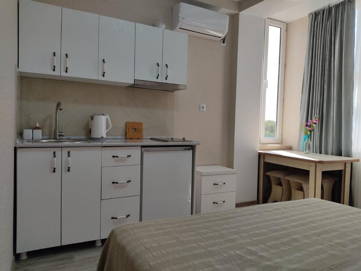 Pushkin Street Pearl Hotel Kutaiszi Kültér fotó