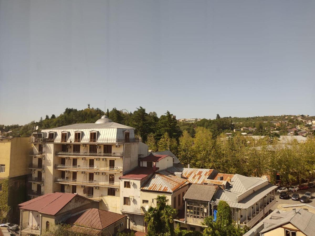 Pushkin Street Pearl Hotel Kutaiszi Kültér fotó