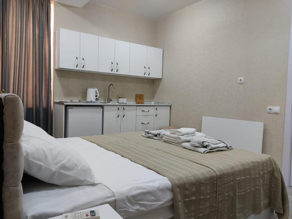 Pushkin Street Pearl Hotel Kutaiszi Kültér fotó